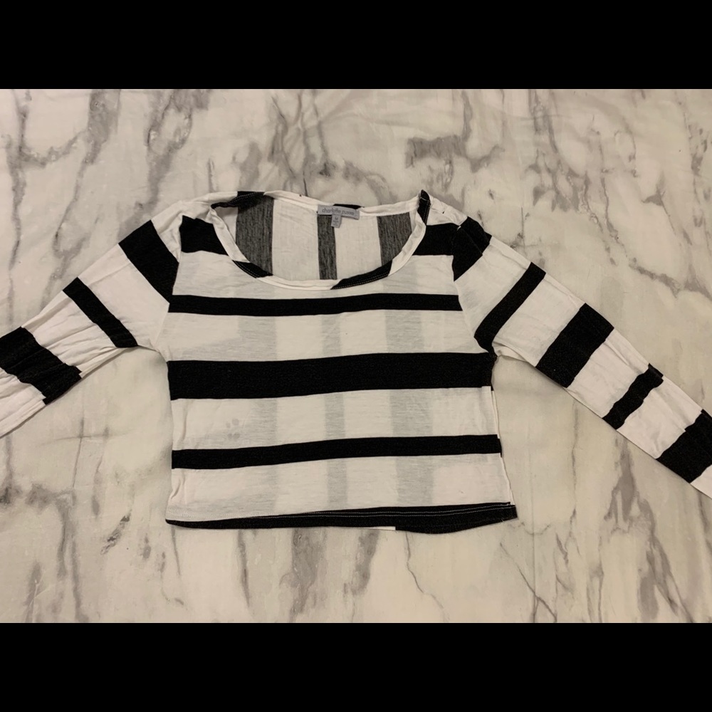 Long sleeve crop top